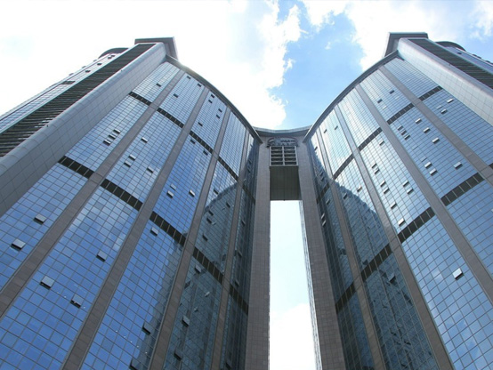 領(lǐng)先開展省內(nèi)微信平臺及VR全景線上虛擬服務(wù)。